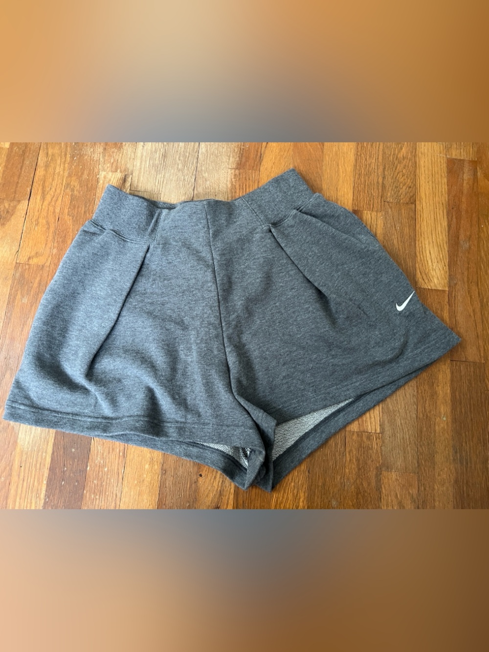 Nike Studio Fleece Lightweight French Terry Women’s High-Rise Pleated Shorts - S
